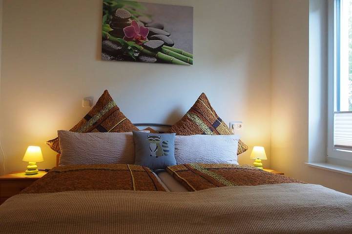 Ferienwohnung für 5 Personen, mit Terrasse in Bergpark Wilhelmshöhe - 2