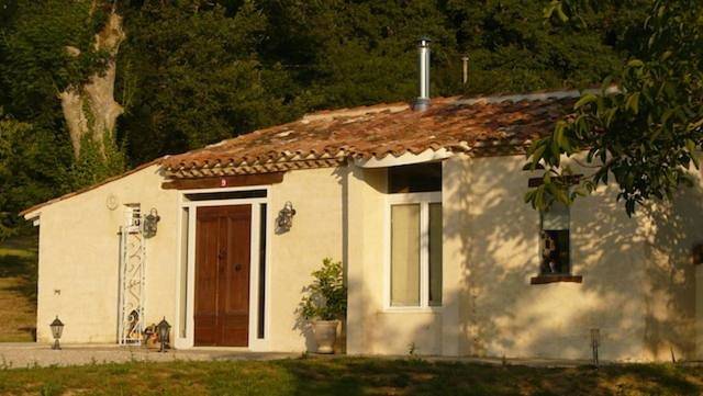 Location de vacances pour 3 personnes, avec jardin ainsi que piscine et vue à Lempaut - 3