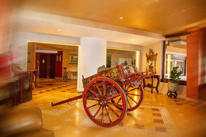Hotel per 3 persone, con balcone e panorama nonché giardino, con animali domestici - 1