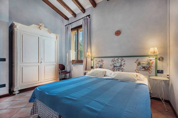 Schwimmbad, Wellness und Entspannung in den Hügeln von Bologna in Crespellano, Valsamoggia