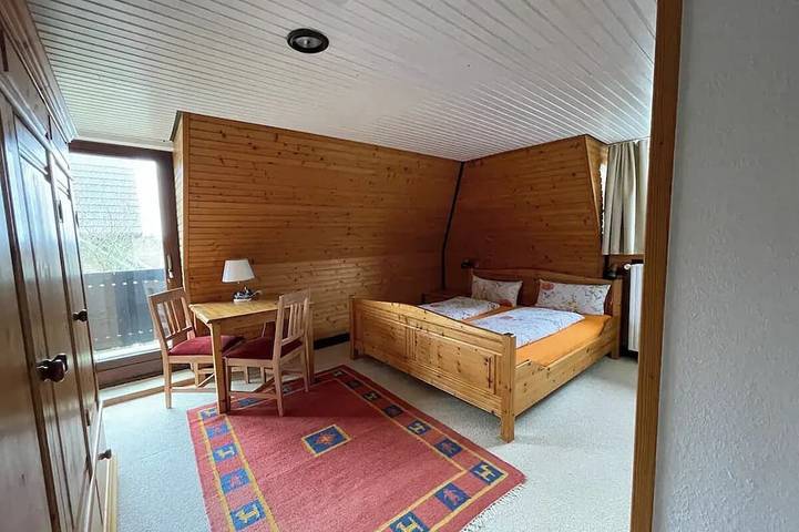 Ganze Wohnung, Gemütliches Doppel-Zimmer mit sonnigem Balkon in Westerland, Sylt (Gemeinde)