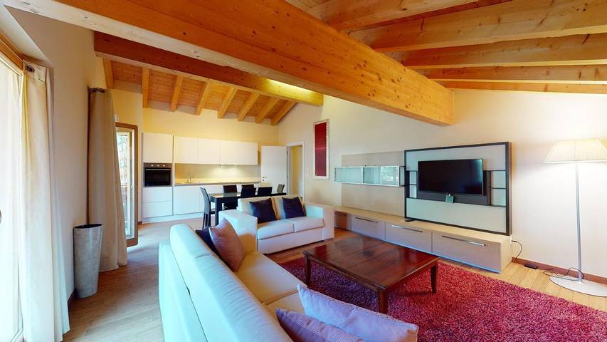 Ferienwohnung für 5 Personen, mit Balkon und Whirlpool in Madulain