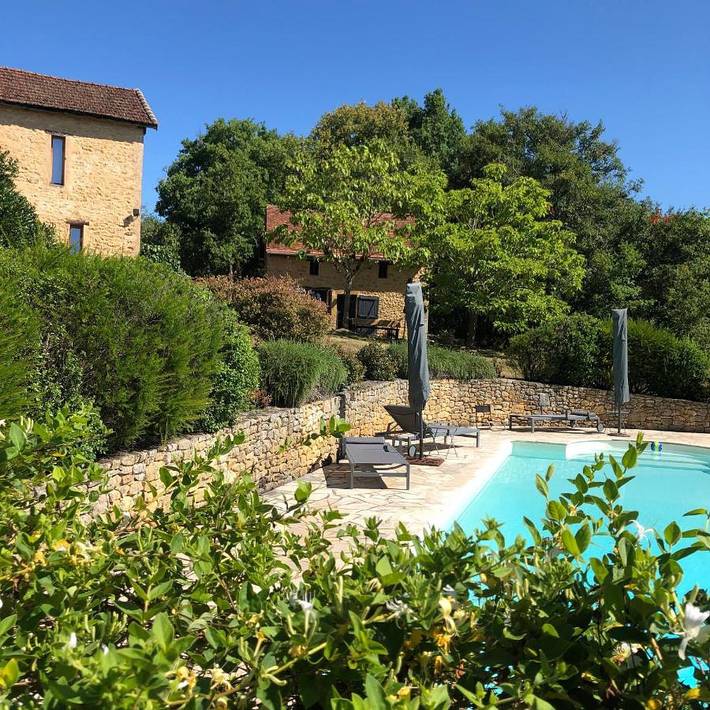 Location de vacances pour 4 personnes, avec vue et piscine ainsi que jardin et bassin pour enfant, animaux acceptés à Sainte-Alvère - 2