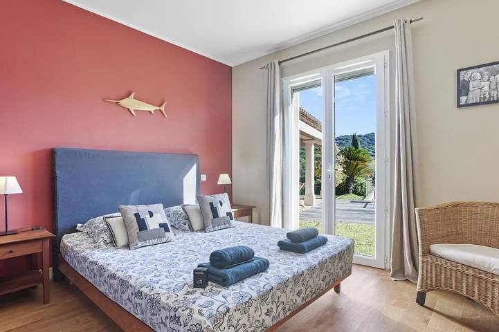 Villa pour 8 personnes, avec jardin ainsi que piscine et balcon dans Gigaro - 2
