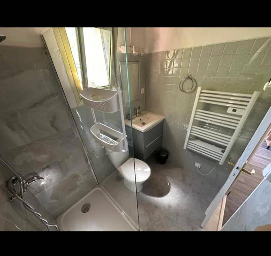 10 min de Monaco petite maison avec jardin vue mer et rocher de Monaco in La Turbie, Côte méditerranéenne (France)