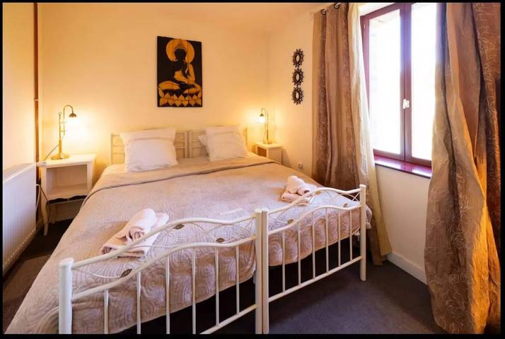 Villa in Gouttières — 350 m² mit Privatpool in Gouttières, Puy-de-Dôme