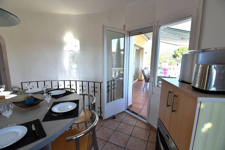 Charmante Villa zur Miete in Roses, Costa Brava: Privater Pool, ideal für Familien und große Gruppen. in El Mas Fumats, Roses