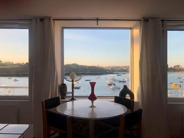 Gîte pour 4 personnes, avec vue dans Portsall
