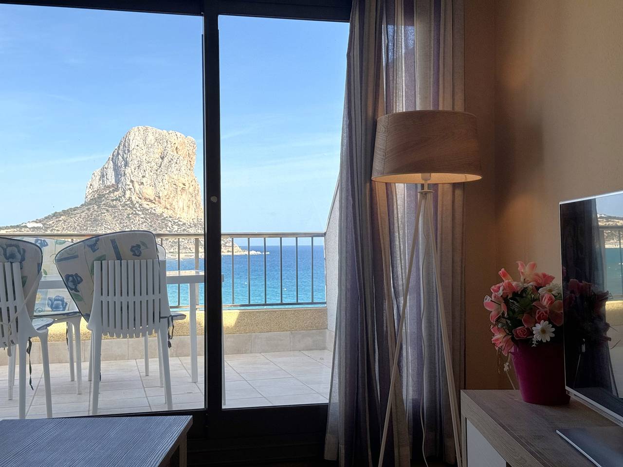 Appartement entier, Acaribeq-1ºlínea Playa-Wifi y Garaje Gratis. in Vieille ville de Calpe, Calpe