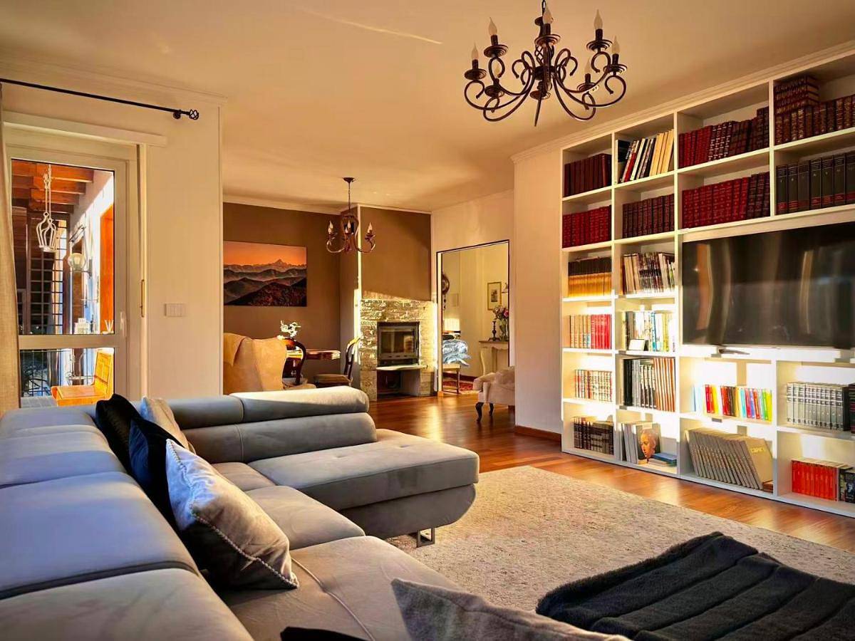 Appartement entier, Luxury 3 bedroom Grand Chalet in Perosa Argentina, Province de Turin