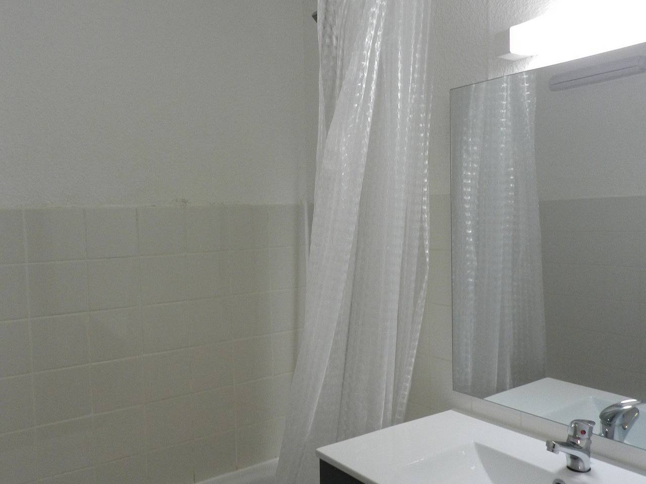 Appartement entier, Appartement 6 pers, 1 cabine, au pied des pistes, balcon, ascenseur in La Ferrière, Le Pleynet Les Sept Laux