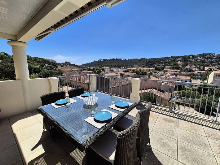 Gîte pour 5 personnes, avec Balcon et Vue dans Office De Tourisme De Saint Mandrier - 3