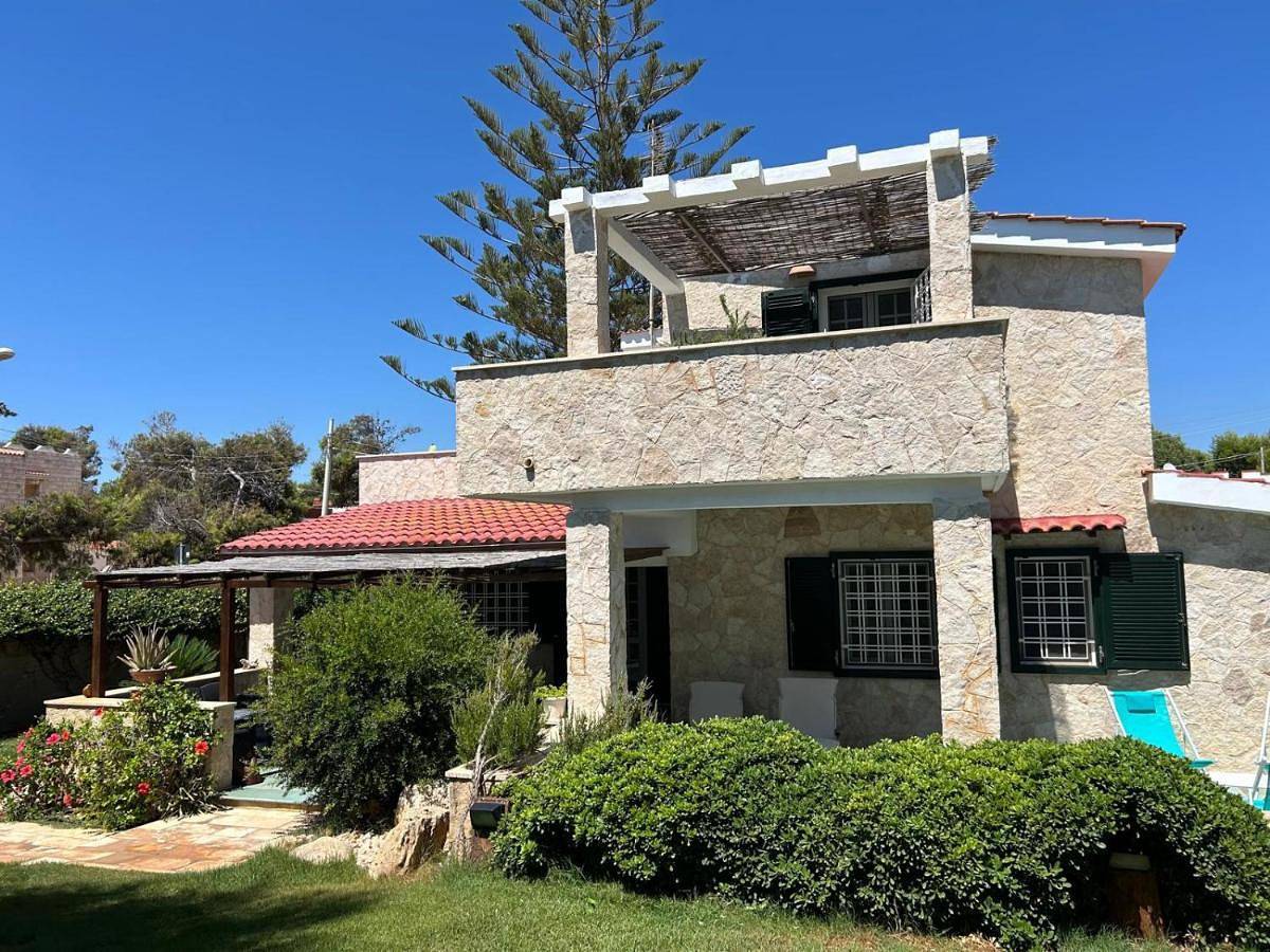 Villa with Sea View in Leporano, Golfo di Taranto