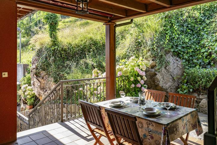 Apartamento de vacaciones para 4 personas, con balcón y jardín en Asturias