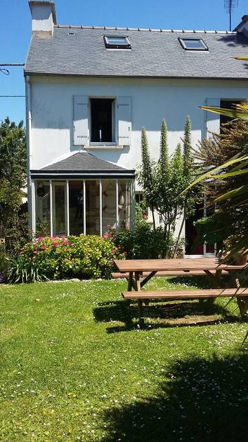 Chambre d’hôte pour 3 personnes, avec jardin dans le Finistère