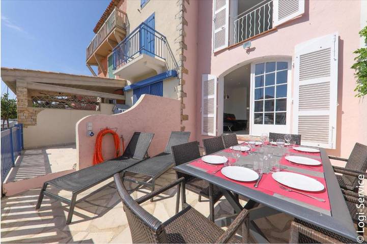 Villa pour 8 personnes, avec vue ainsi que bassin pour enfant et balcon dans Port Grimaud - 2