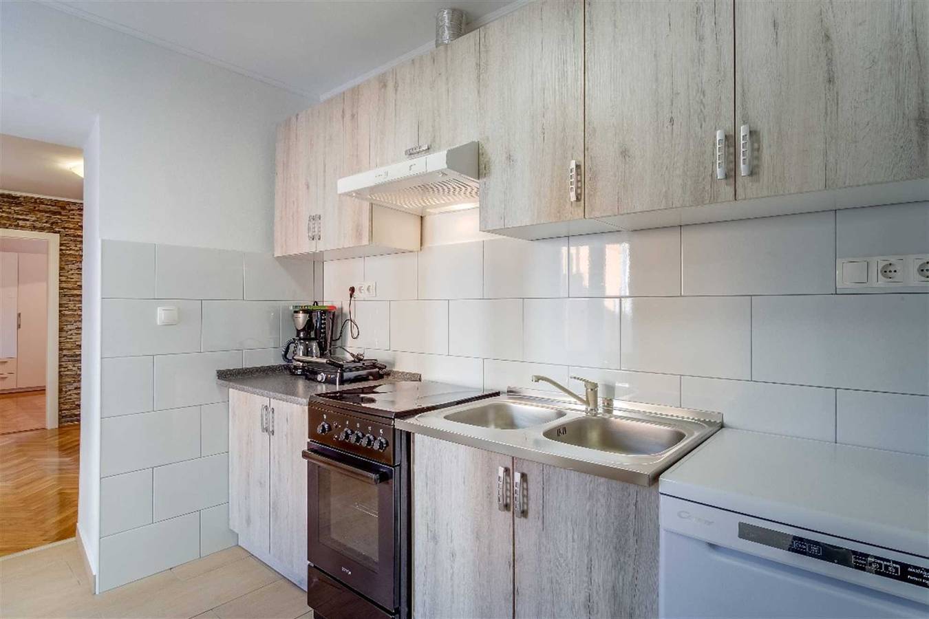 Entire apartment, Spacious 3-Bedroom apartment for 6 in Veli Losinj, Kvarn Islands