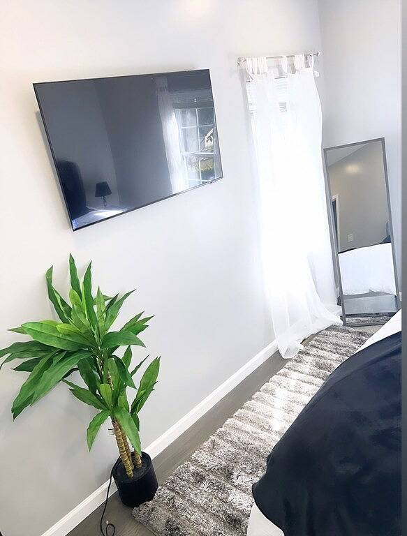 The Luxe Landing w/Pool Table, Free Parking ,Self check-in and Wifi in East Orange, Essex County (NJ)