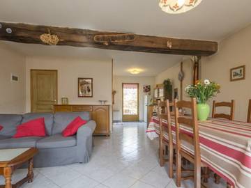 Gîte for 4 Guests in Saint-Martin-de-la-Mer, Bourgogne-Franche-Comté, Picture 3