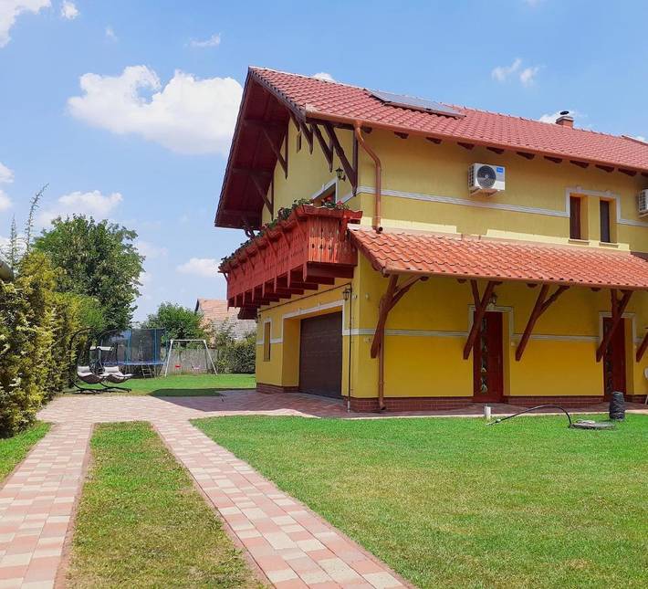 Maison d’hôte pour 2 personnes, avec jardin et balcon