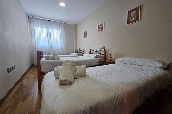 22A02 Apartamento moderno Arriondas in Arriondas, Côte Cantabrique