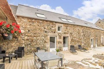 Gîte pour 6 personnes, avec jardin dans Nez de Jobourg