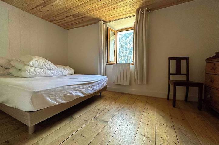 Location de vacances pour 6 personnes, avec jardin et balcon à Planay - 3