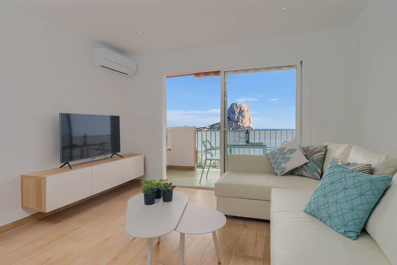 Ganze Wohnung, Apartment 'Apartement La Perla 2 Seaview' mit Meerblick, Wlan und Klimaanlage in Calpe Altstadt, Calpe