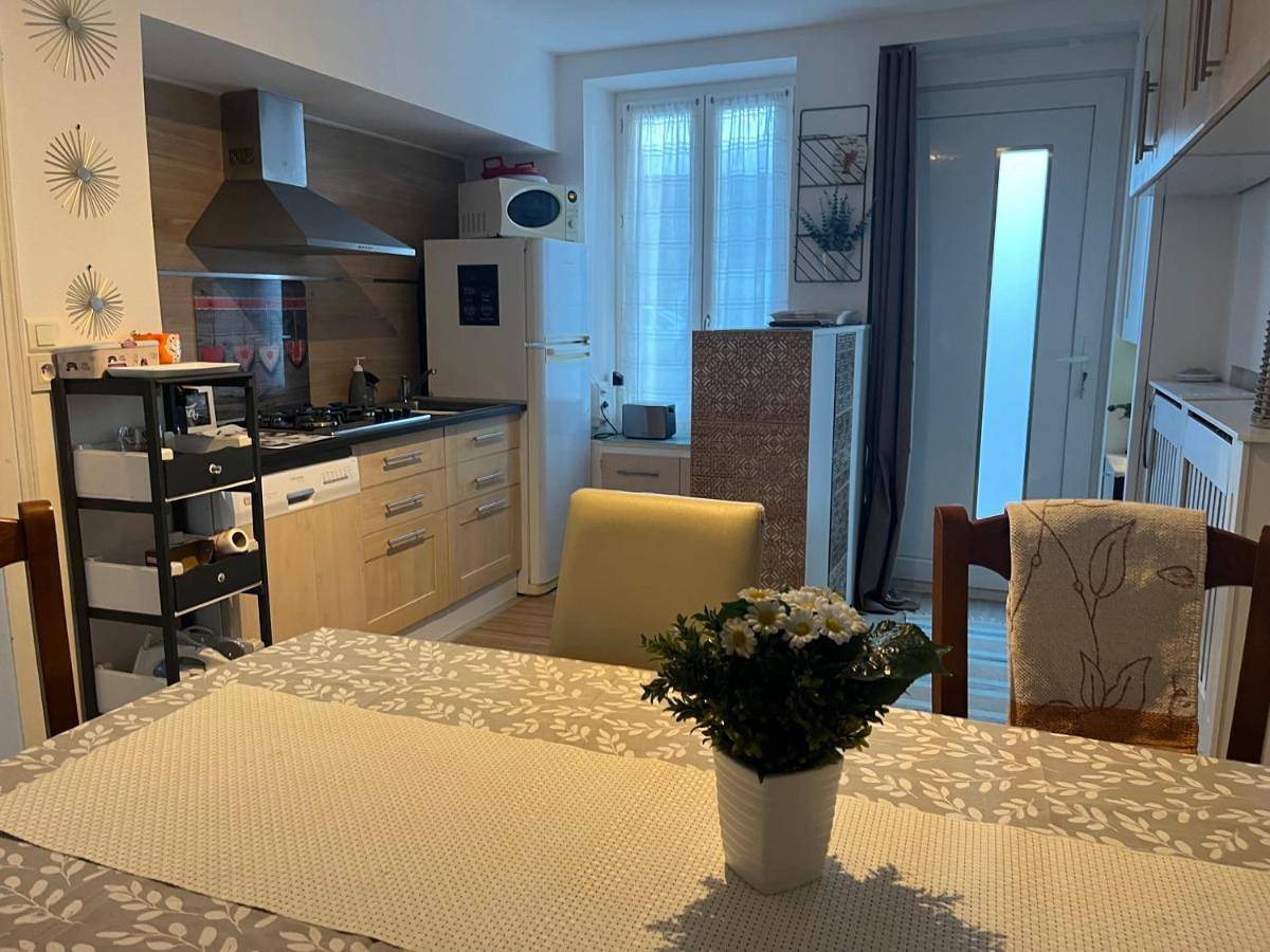 Three-Bedroom Villa in Villedieu-sur-Indre, Région de Châteauroux