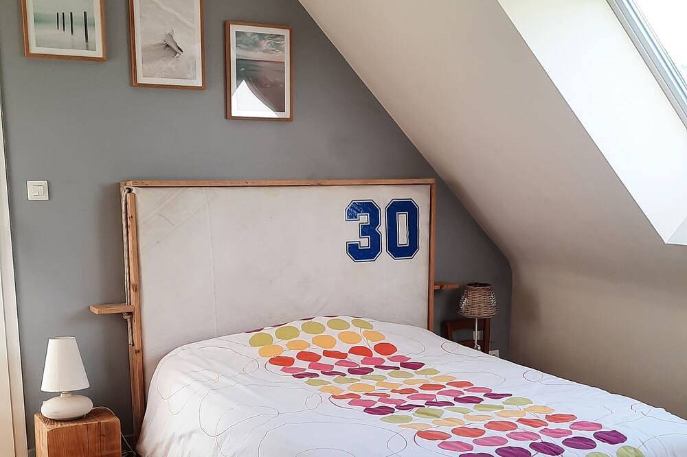 Between Saint-malo and Cancale, ideal for families or friends, 2 kms from the beach in Saint-Coulomb, Saint-Malo region