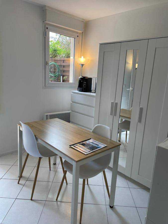 Gîte pour 2 personnes, avec Terrasse et Jardin à Chennevières-sur-Marne - 2