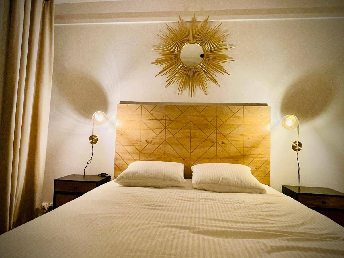 Appartement entier, Suites Mana - Le Manaloft, Chic et moderne avec salle privée de Fitness en plein centre-ville de Rethel in Rethel, Ardennes