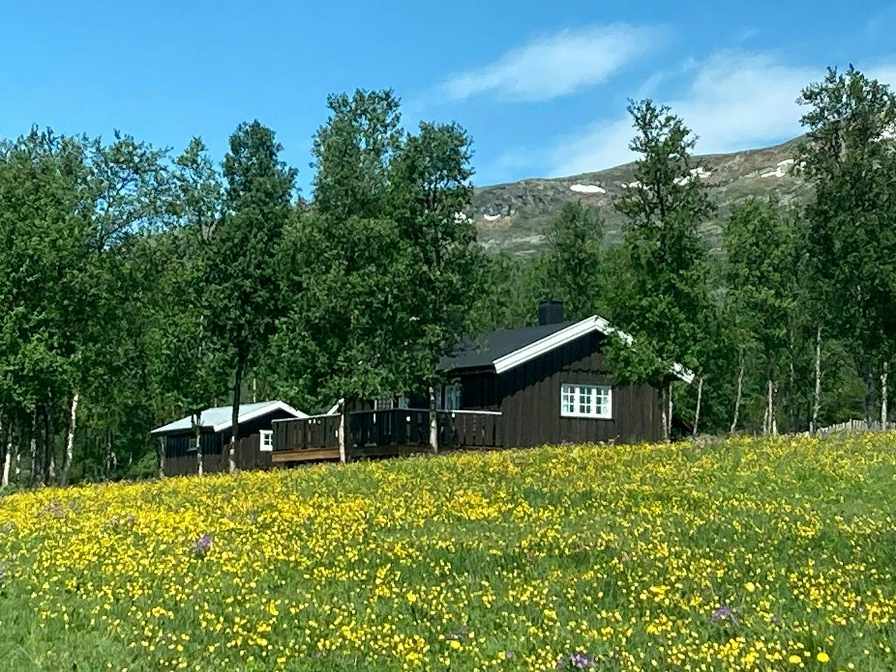 Einfache Berghütte in einem aktiven Almdorf bei Vinstra in Jotunheimen