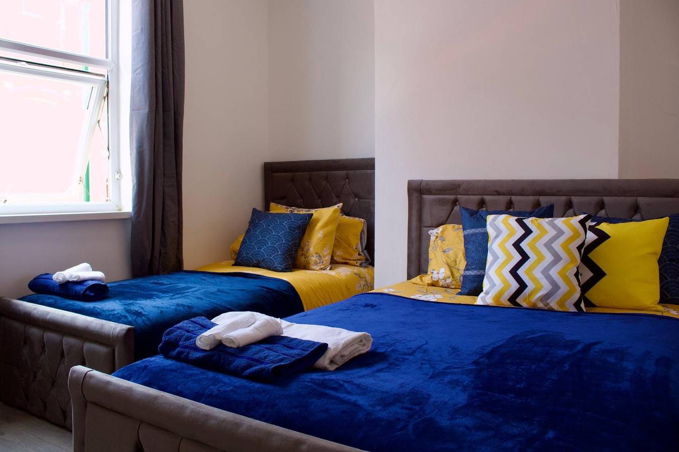 Cozy Green Haven House  Relaxing Stay for Six in Nottingham, East Midlands