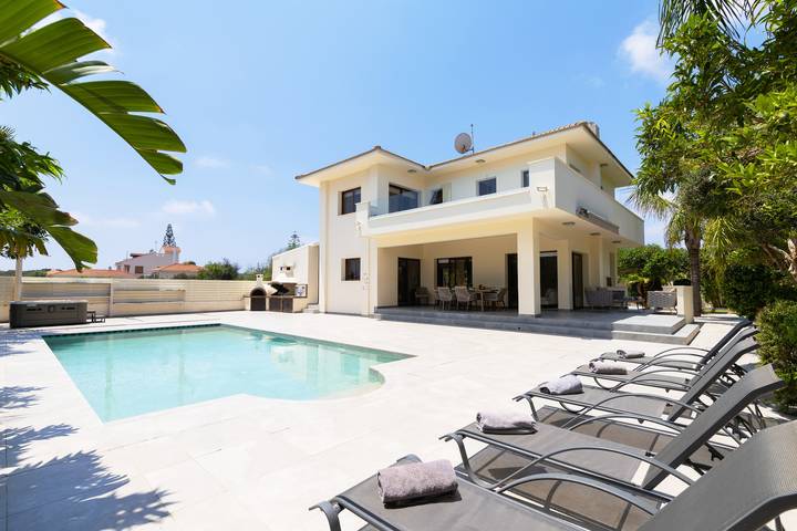 Holiday rental for 8 people, with Balcony and Terrace as well as Garden and Sauna in Ayia Napa