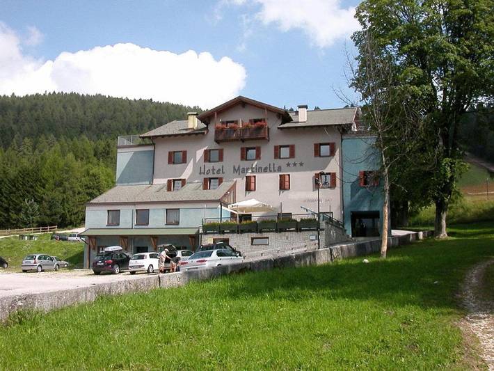 Hôtel pour 6 personnes, avec sauna ainsi que terrasse et vue, animaux acceptés dans Serrada