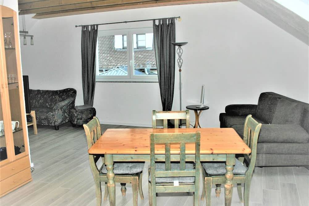 Ganze Wohnung, Freistehendes Ferienhaus, Ferienwohnung 1/ für 2-4 Personen, W- Lan frei in Mehren, Vulkaneifel