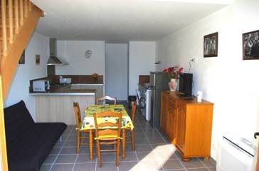 Gîte pour 3 personnes, avec terrasse ainsi que jardin et piscine à Saint-Saturnin-lès-Avignon
