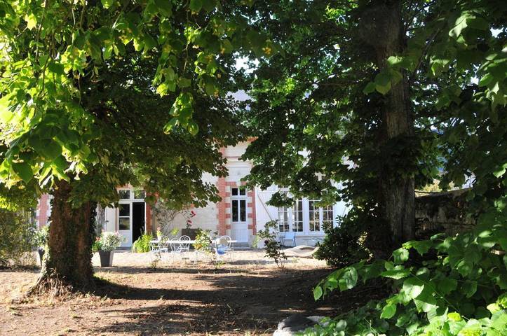 Maison de vacances pour 5 personnes, avec Terrasse et Jardin à Brain-sur-Allonnes