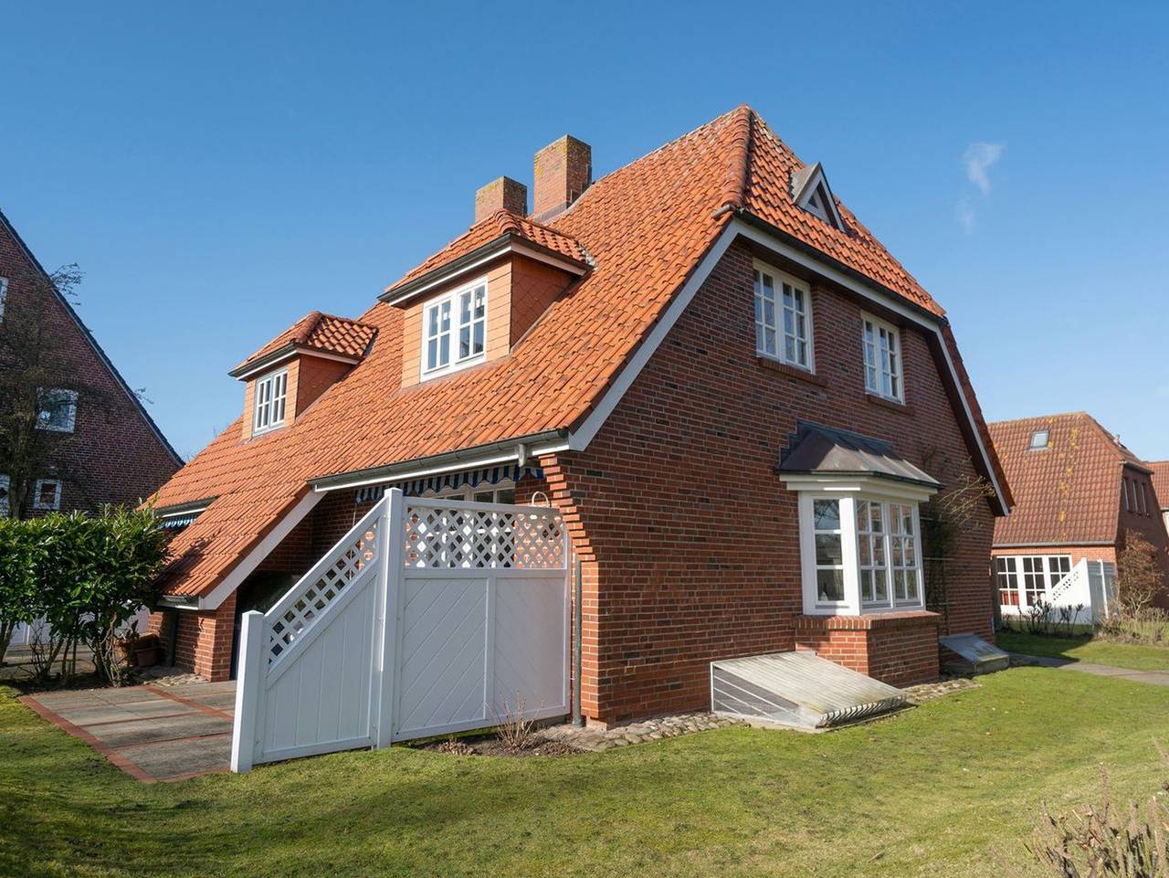 Haus am Leuchtturm Hausteil 1 - "Erleben Sie unvergessliche Tage im Haus am Leuchtturm an der Küste!" in Wyk auf Föhr (Stadt), Wyk auf Föhr