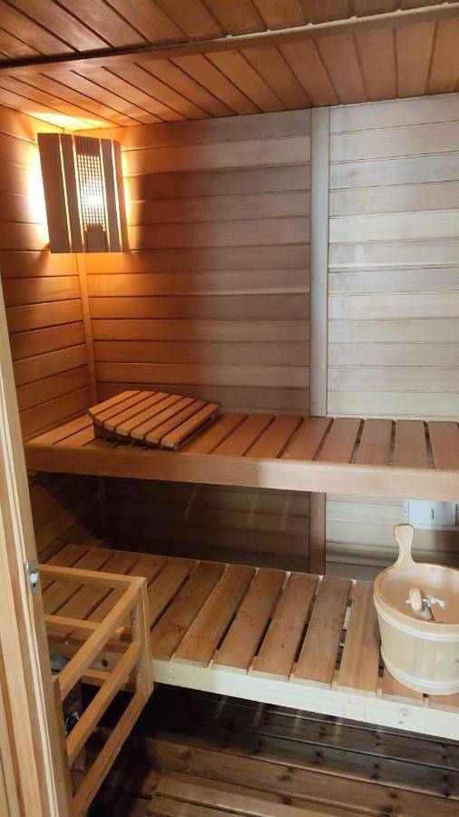 Appartement de vacances pour 4 personnes, avec vue ainsi que sauna et terrasse