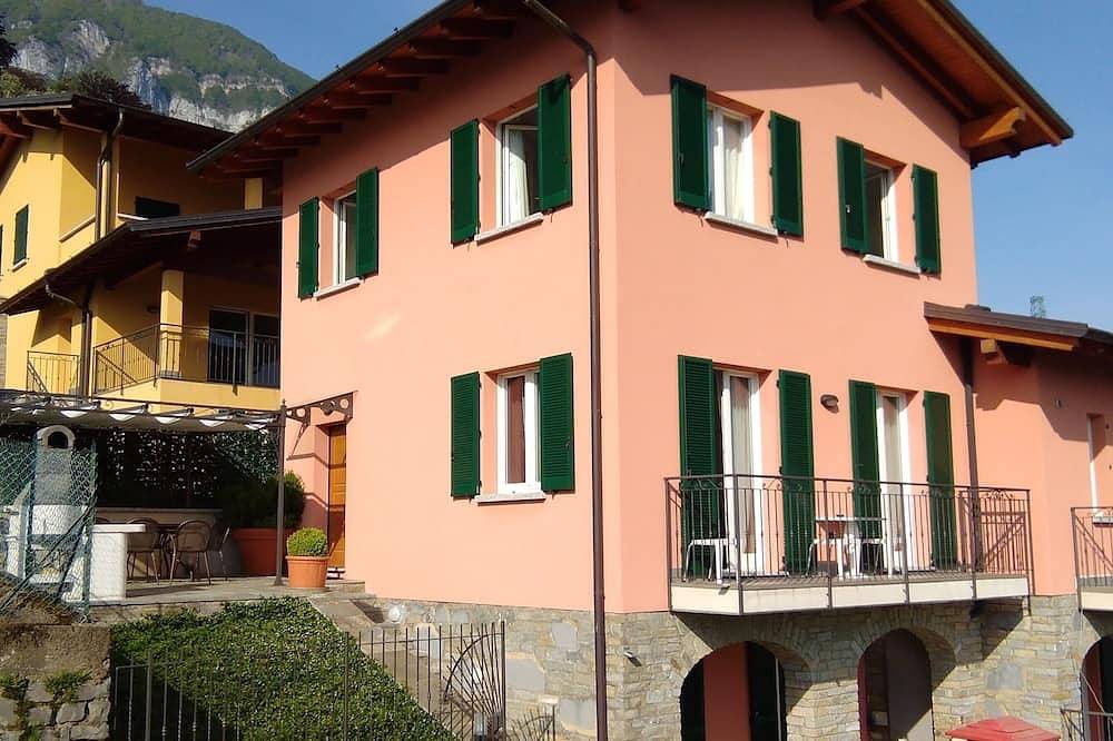 Casa La Pianca: Neues Haus mit Seeblick in Menaggio, Gemeinde Menaggio