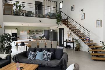 Gîte pour 9 personnes, avec jardin à Combaillaux