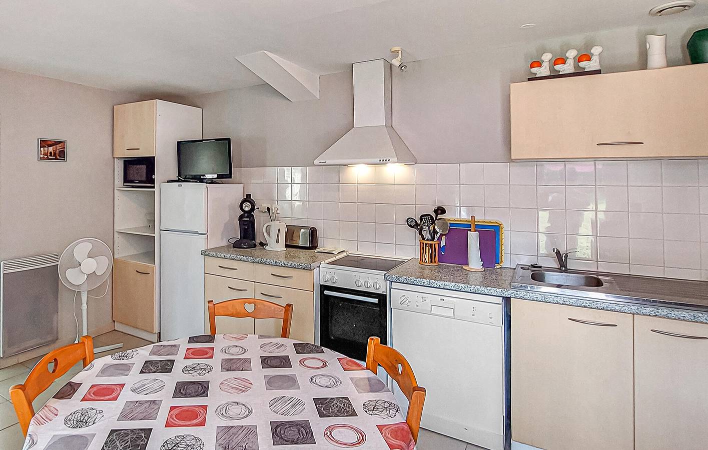 Gemütliches Apartment mit WiFi, Parkplatz und Geschirrspüler in Durfort-Lacapelette, Tarn-et-Garonne