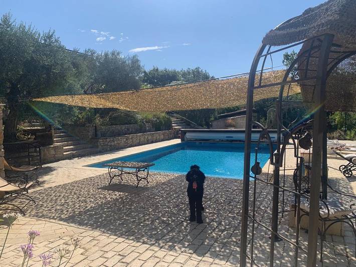 Chambre d’hôte pour 3 personnes, avec vue et terrasse ainsi que jardin et piscine à Flayosc - 4