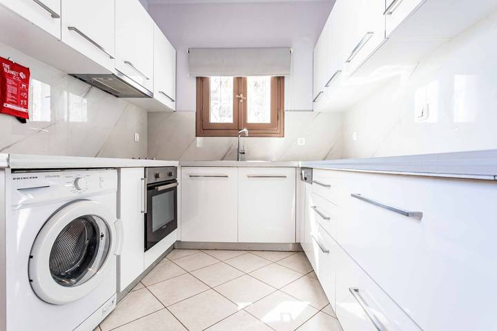 Villa Orchard in Ampelokipi (Zante), Zante