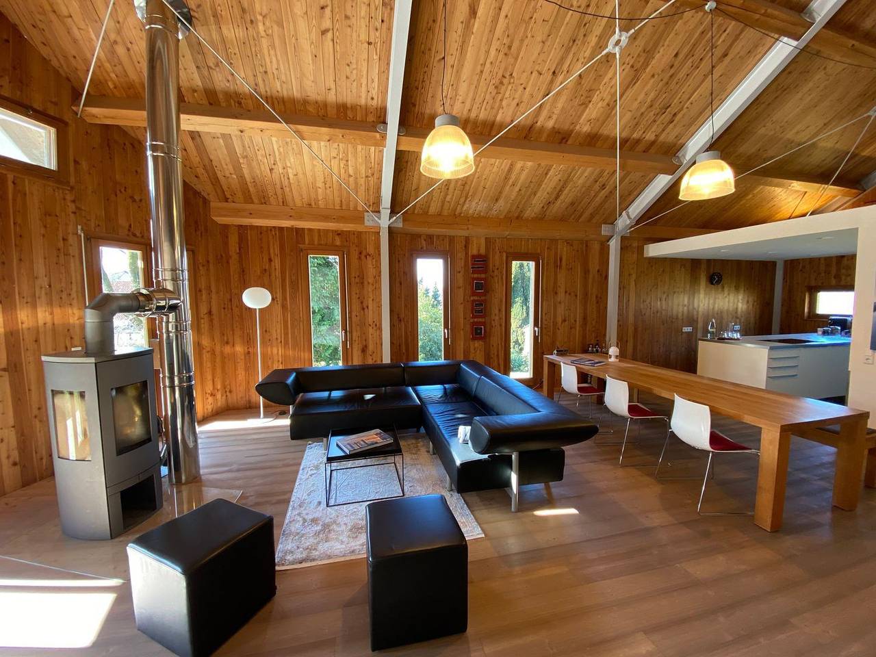 Sonnenchalet: Luxus-Chalet mit Terrasse, Kaminofen & Wlan in Bodman-Ludwigshafen in Bodman-Ludwigshafen, Landkreis Konstanz