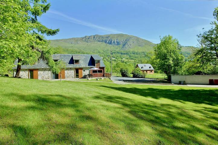 Gîte pour 7 personnes, avec jardin et terrasse