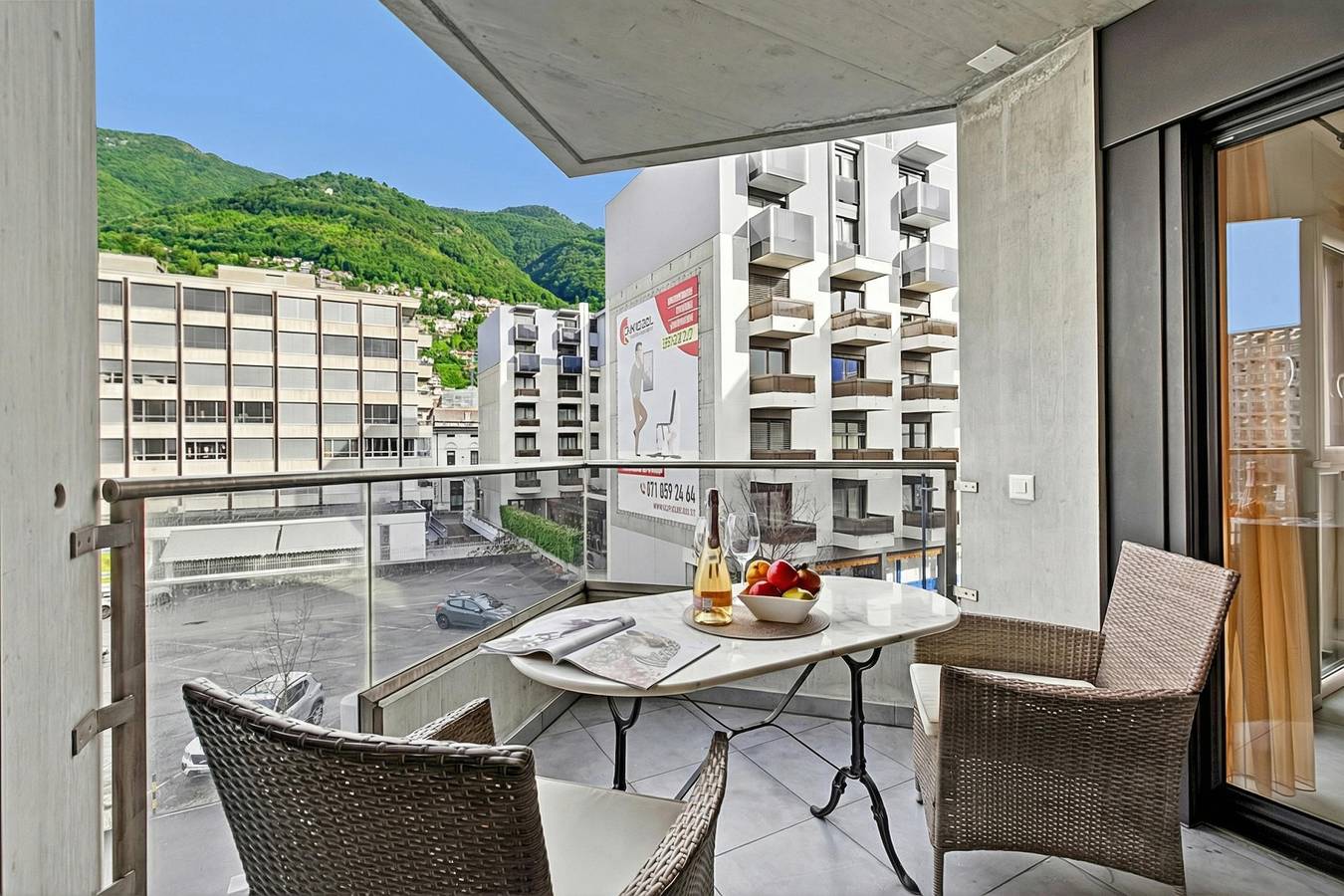 Apartamento entero, Locarno Centro Apartment 2Br with Private Garage in Locarno, Alpes Ticineses y del Verbano