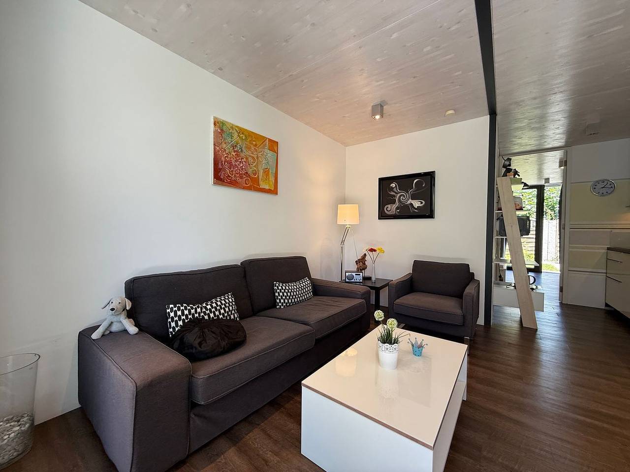 Ganze Wohnung, Modernes See und Mehr Apartment 3 mit überdachter Terrasse und Gartenblick in Stetten, Obersee (Bodensee)